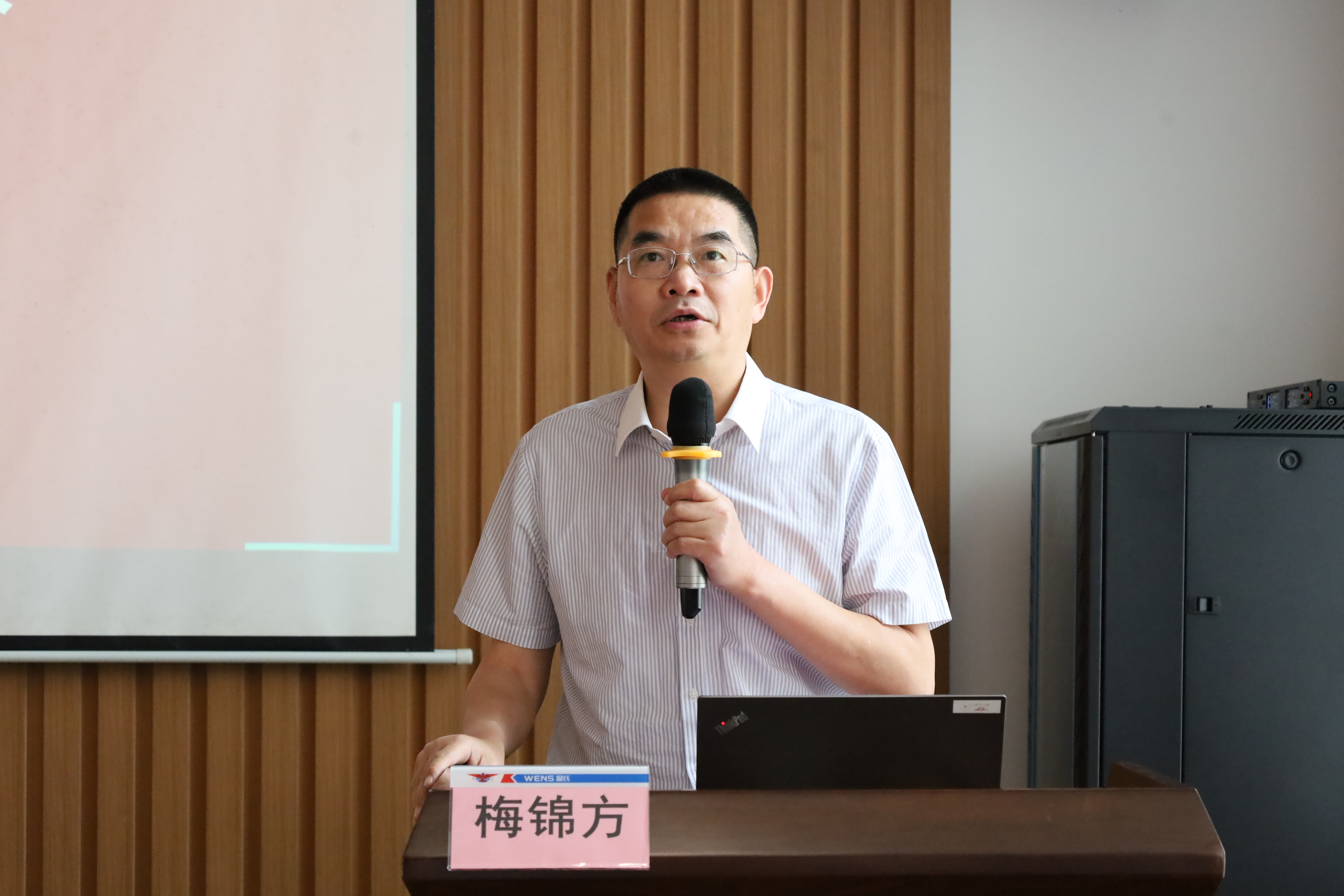 UG环球官网-不凡成就非凡,相信品牌力量